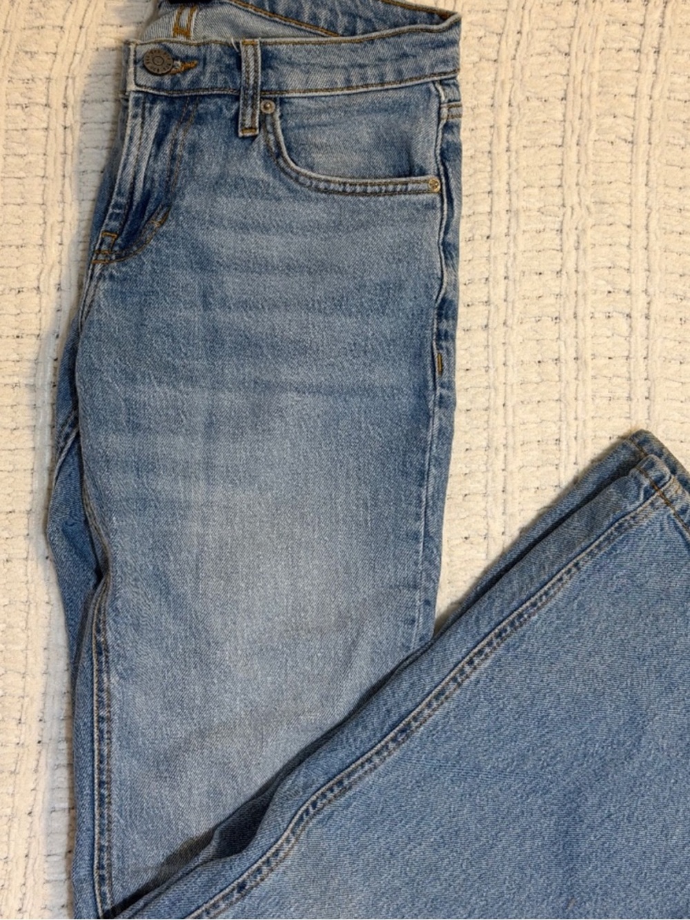 BDG, Urban Outfitters Low Waisted Flare Jeans - Picture 6 of 6